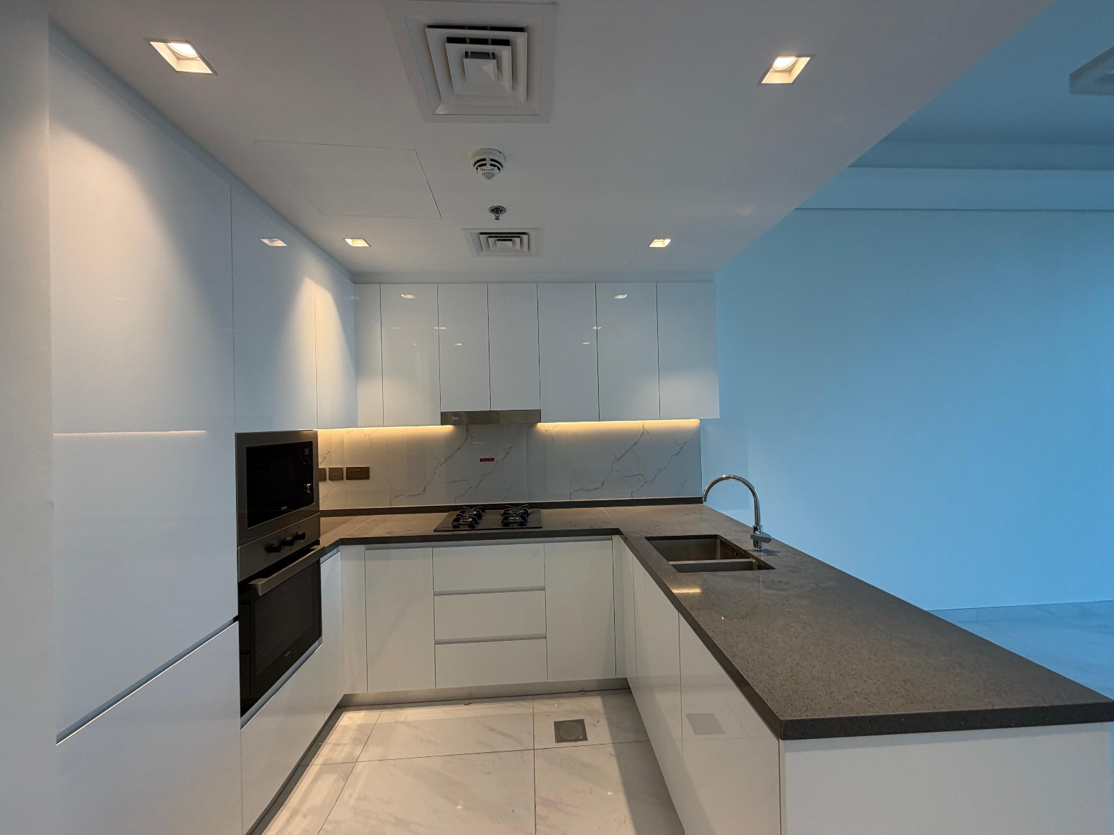 WhatsApp Image 2025-10-24 at 15.20.33 (3)